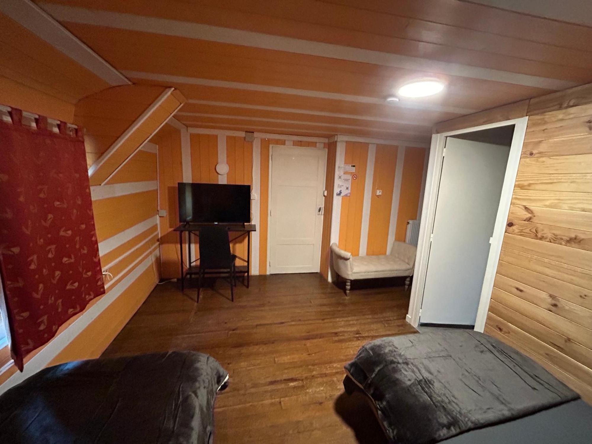 La Cheminee - Chambres D'Hotes Avec Bar-Restaurant Tardets-Sorholus エクステリア 写真
